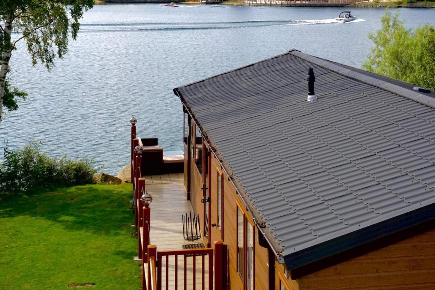 Fable Lodge Tattershall Lakes - Luxury Lakeside Lodge With Hot Tub Extérieur photo