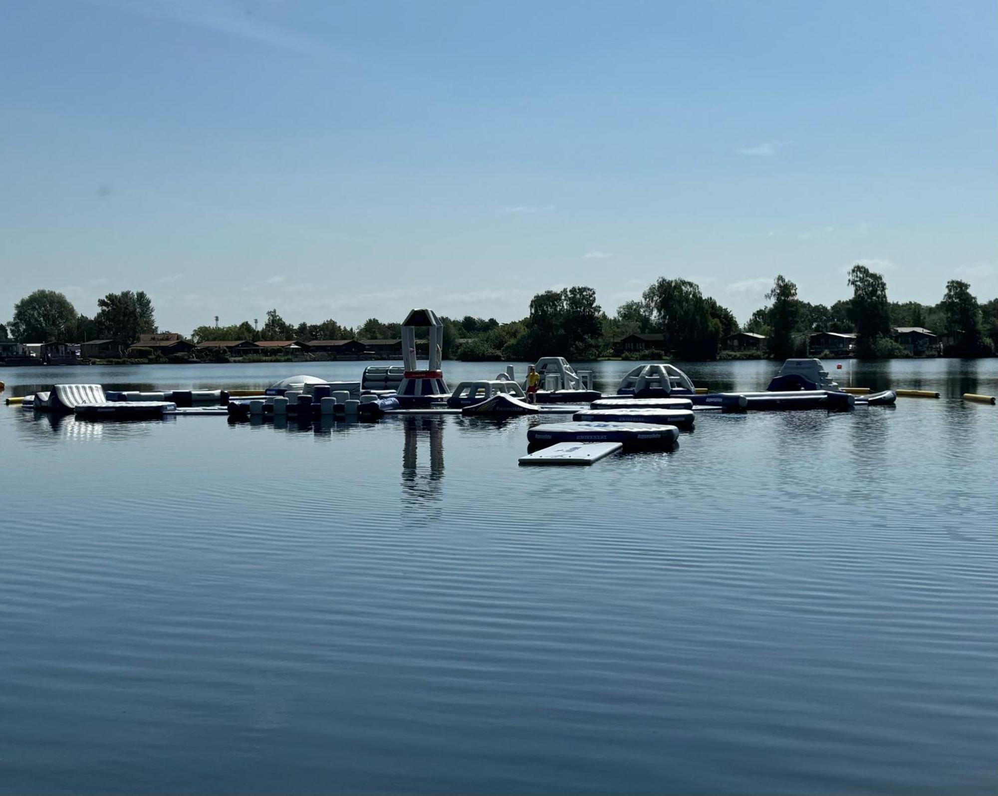 Fable Lodge Tattershall Lakes - Luxury Lakeside Lodge With Hot Tub Extérieur photo